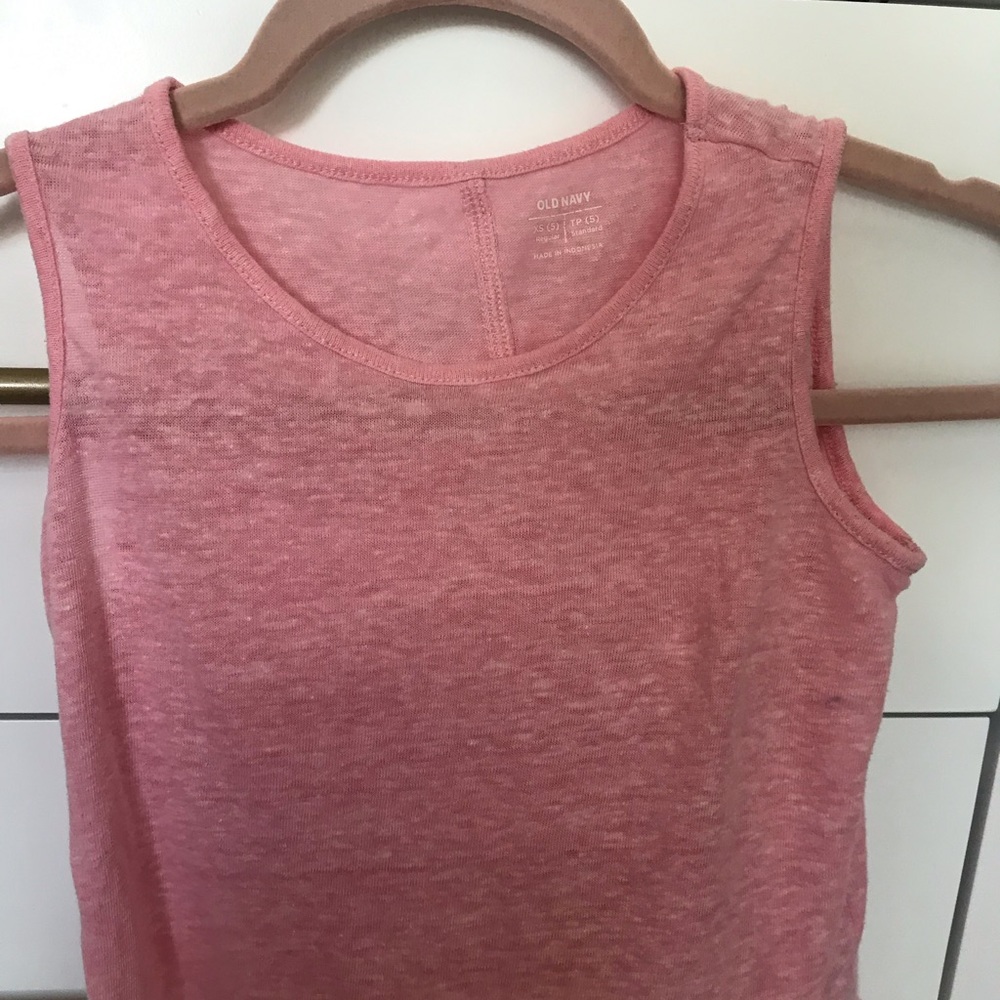 Old navy hi-low lightweight tank